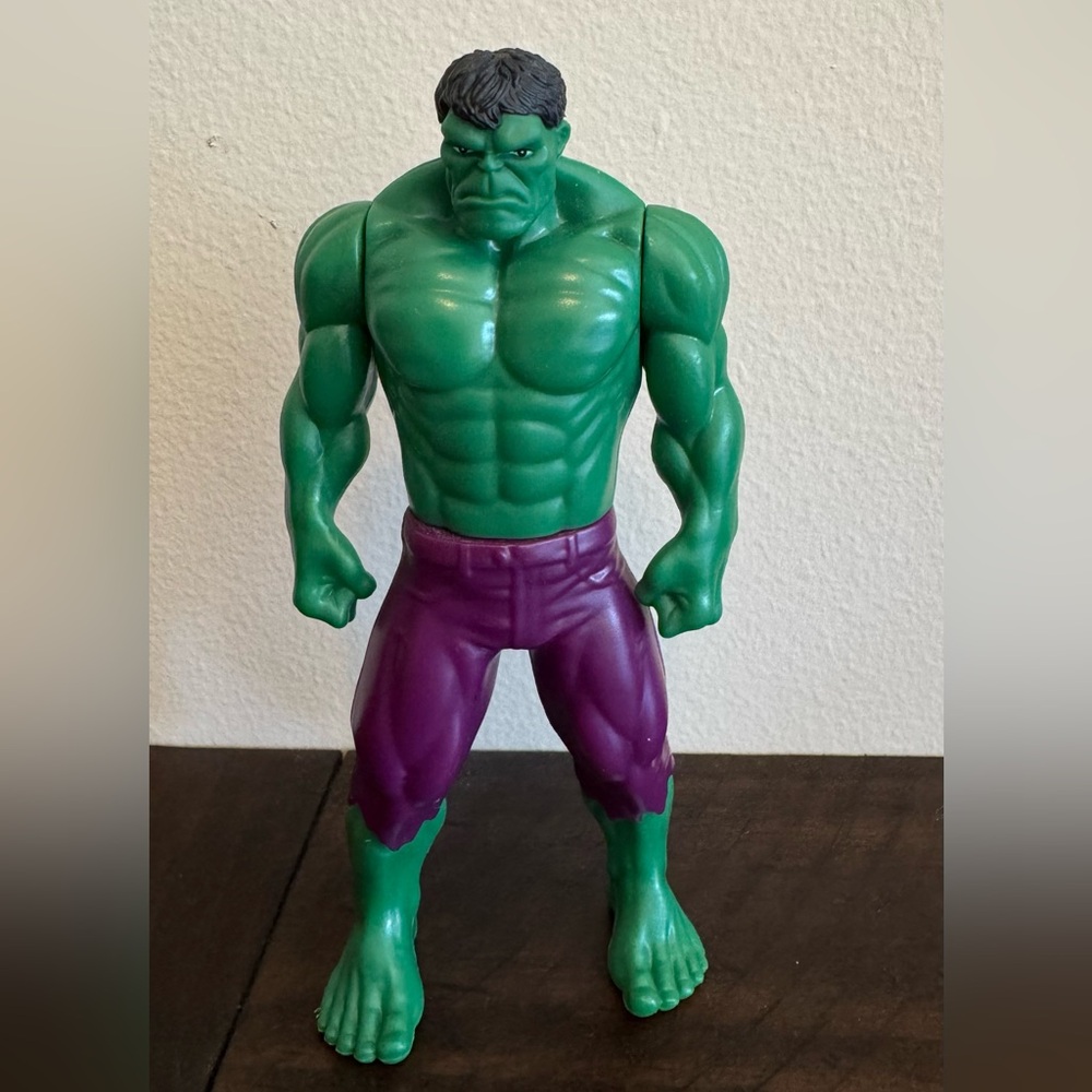 Marvel Incredible Hulk 5.5 inch Action Figure